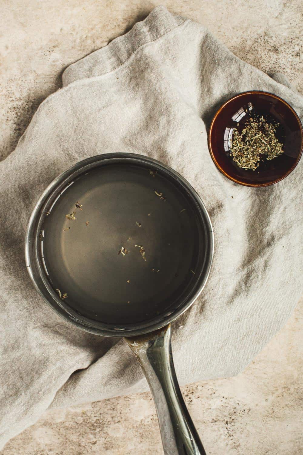 Apple cider bring in a small pot.