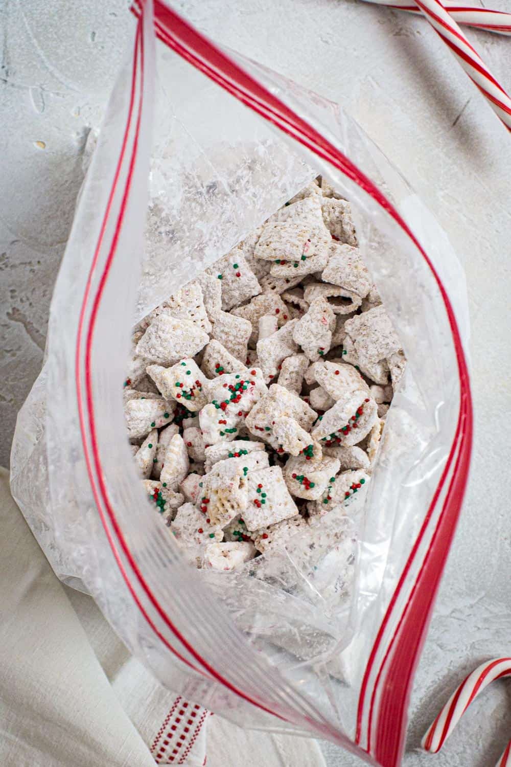 Ziplock bag filled with puppy chow.