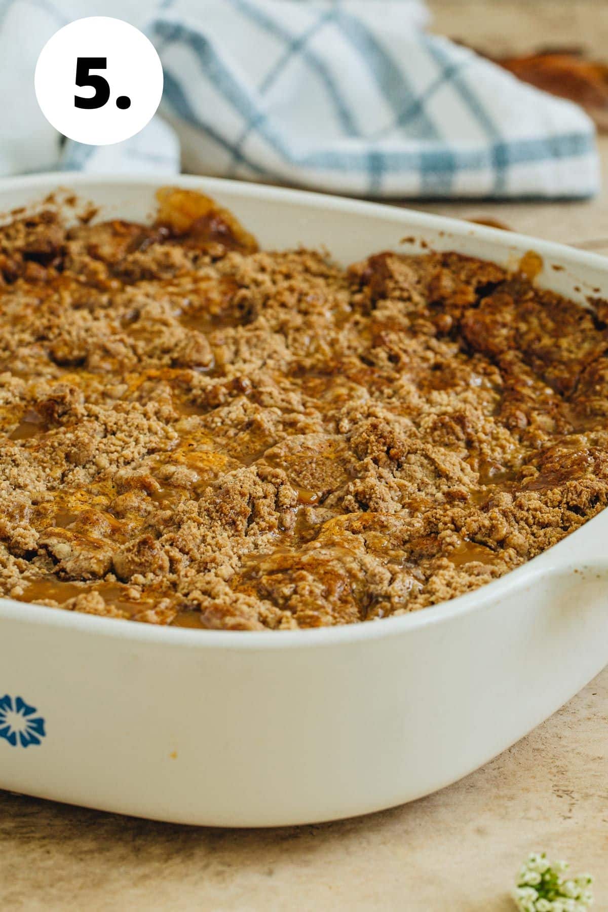 Easy apple dump cake process step 5.