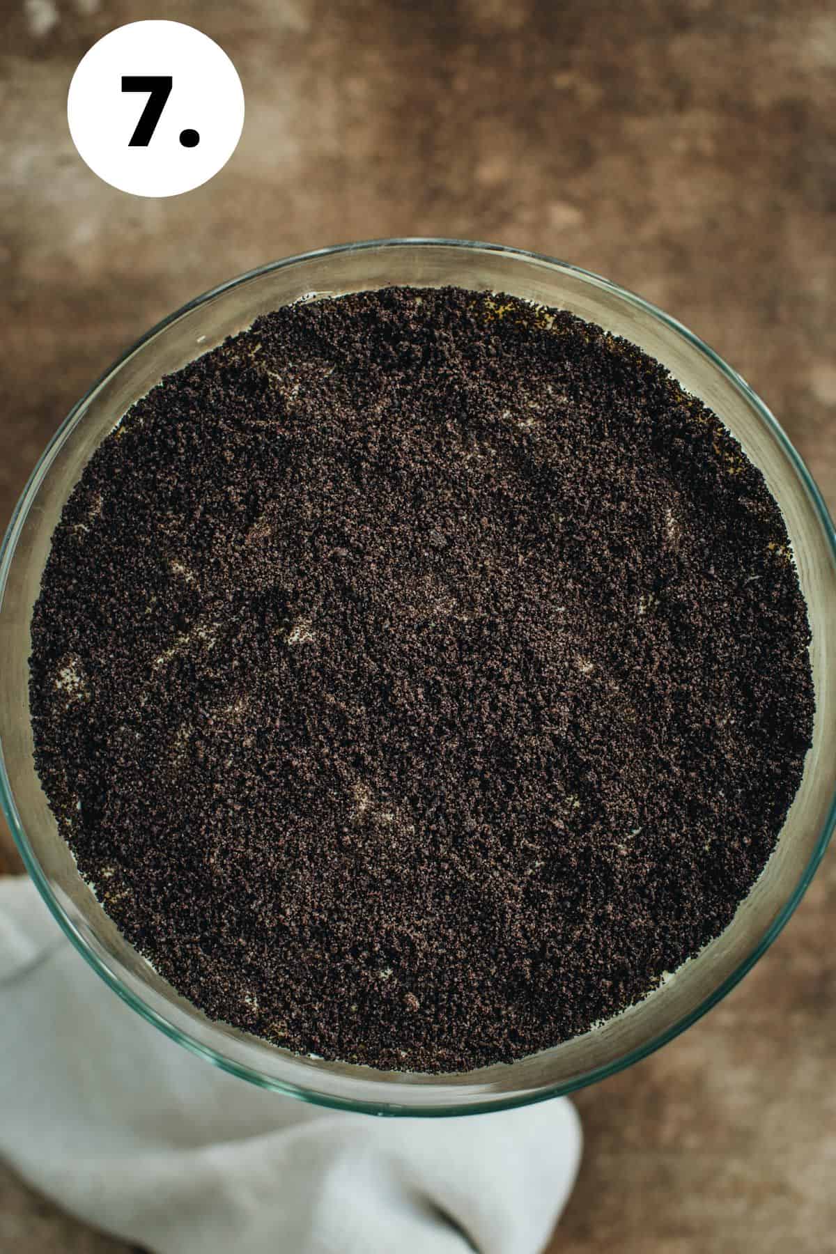 Oreo dirt cake recipe process step 7.