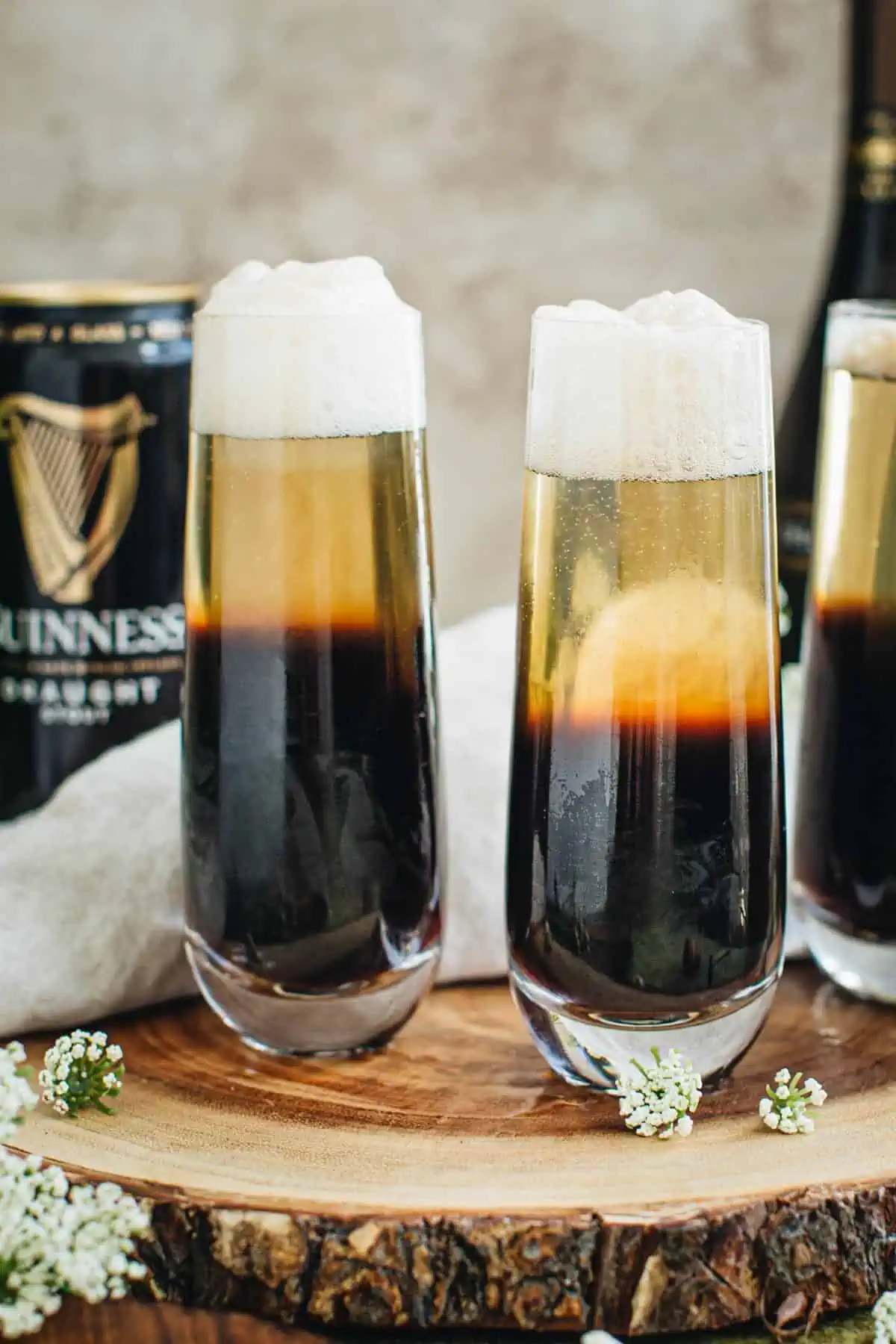 Black velvet cocktail in champagne flutes.