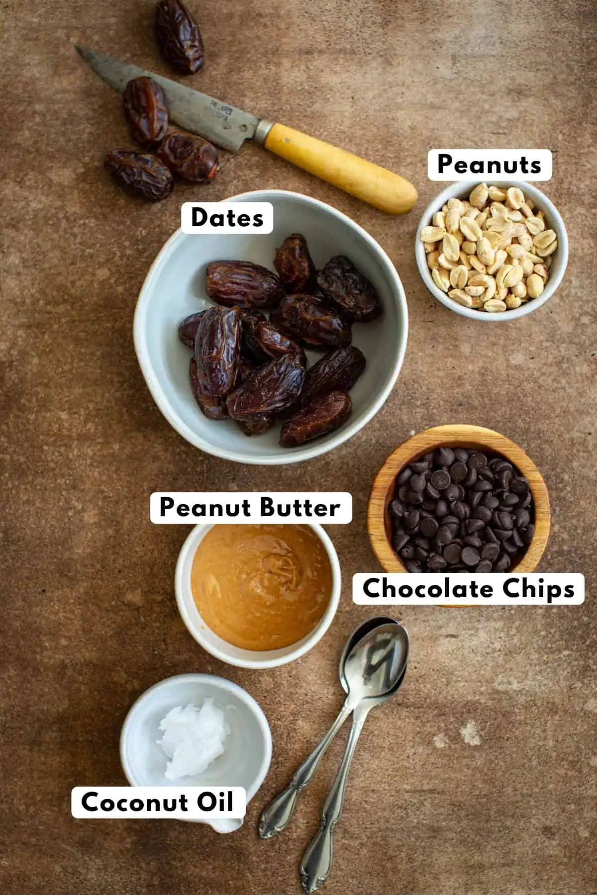 Date Snickers ingredients.