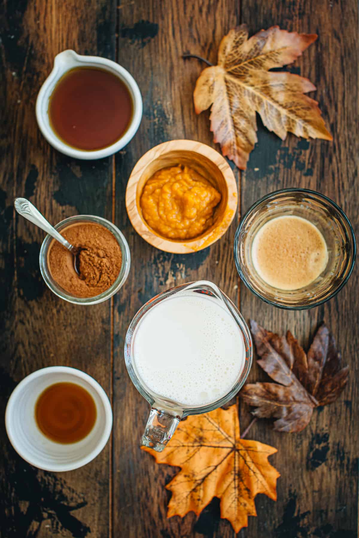 Vegan pumpkin spice latte ingredients.